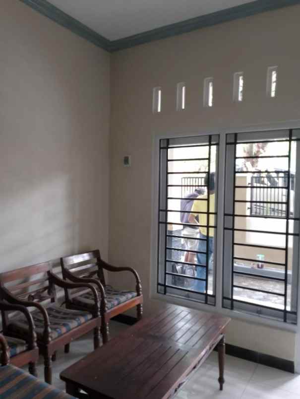 rumah baru strategis dekat uns solo