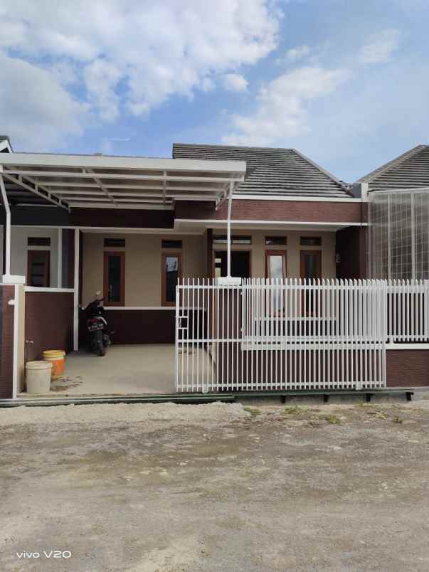 rumah batusaro