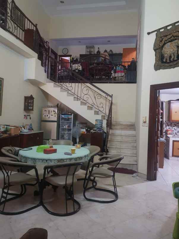 rumah bendungan hilir jakarta pusat