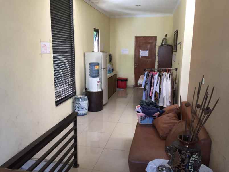 rumah bendungan hilir jakarta pusat