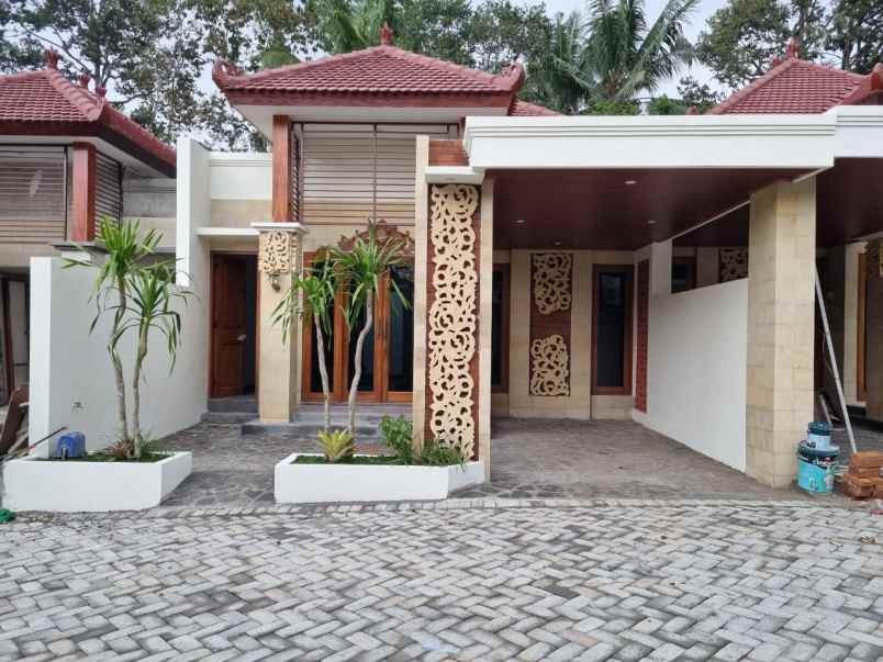 rumah cantik fungsional di mertoyudan magelang