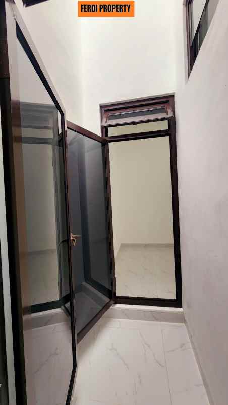 rumah cantik siap huni leuwinanggung tapos