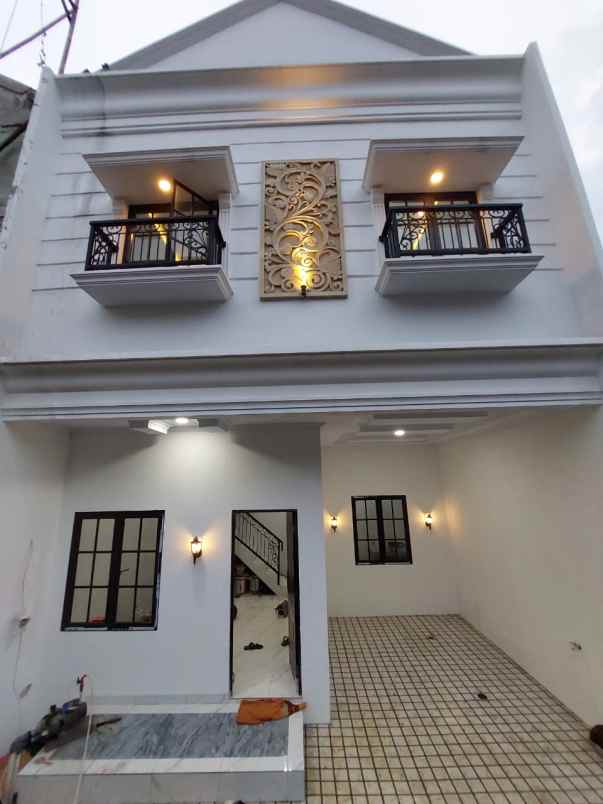 rumah classic modern minimalis di beji depok