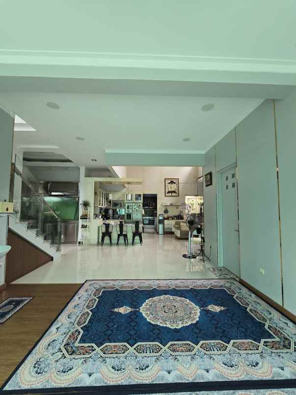 rumah dalam cluster di billymoon pondok kelapa jaktim