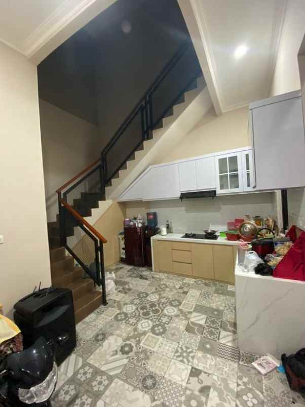 rumah di komplek pharmindo cijerah