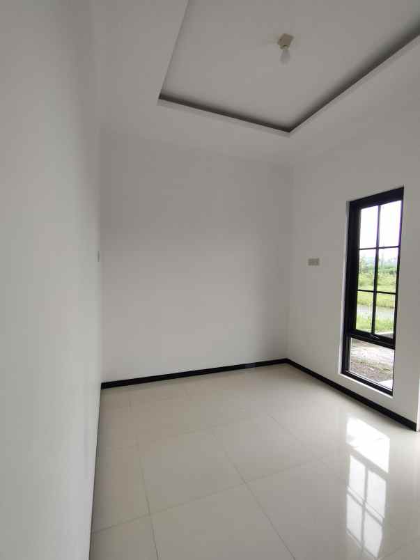 rumah dijual 2 lantai pakissaji malang