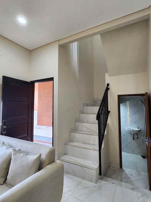 rumah dijual di limo dekat tol limo dan tol krukut