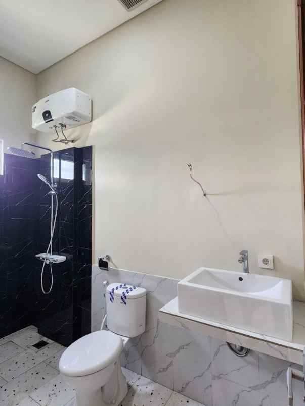 rumah dijual di limo dekat tol limo dan tol krukut