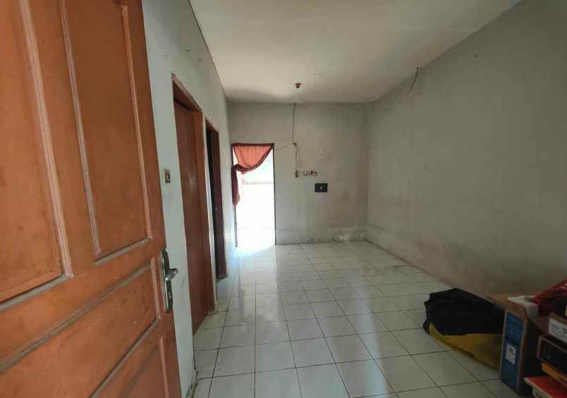 rumah hook dekat terminal pakupatan