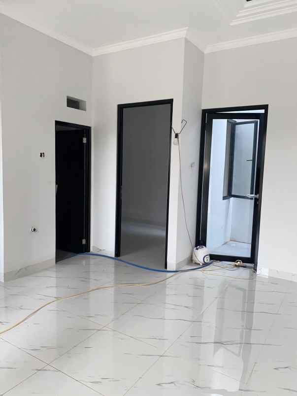 rumah jalan tipar cimanggis depok