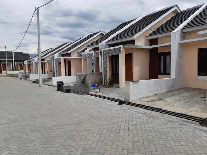 rumah jl lembur awi pakutandang