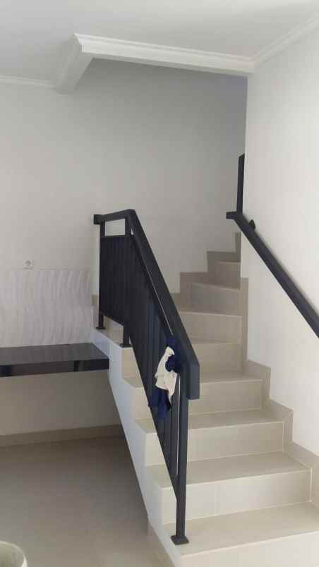 rumah jl metland tambun