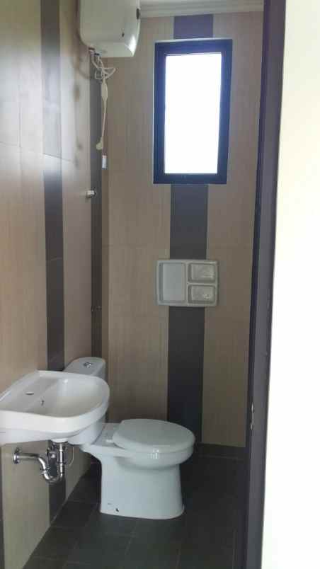 rumah jl metland tambun