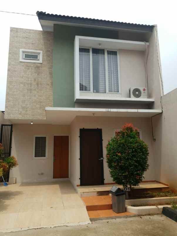 rumah jl nucifera jatiwarna kota