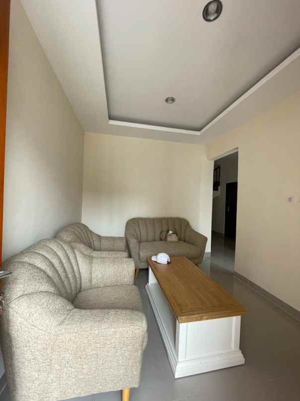 rumah jl raya margonda