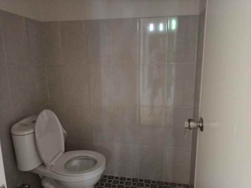 rumah jl raya susukan citayam