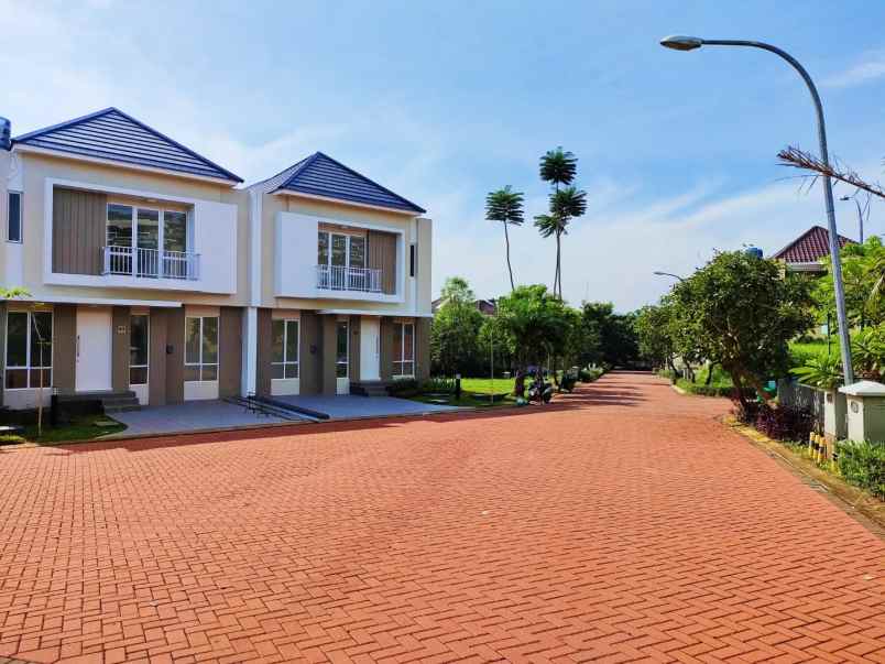 rumah jl simongan raya 185