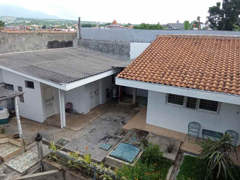 rumah jln mulawarman ii no 10