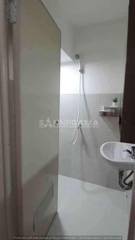 rumah jln raya parung panjang