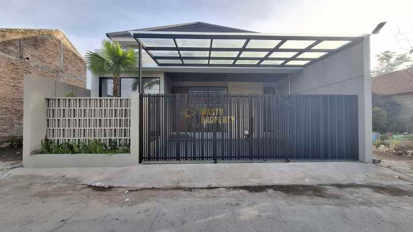 rumah kontemporer siap huni dekat candi sambisari