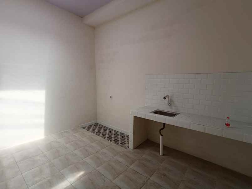 rumah kost baru 7 kamar dekat pasar ace mijen semarang