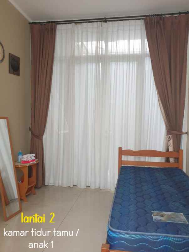 rumah level split kebayoran residence bintaro jaya