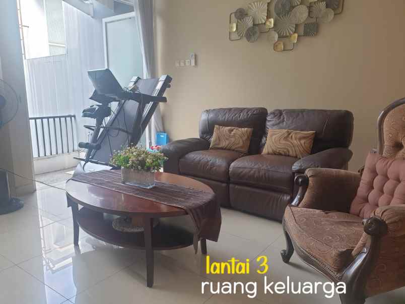 rumah level split kebayoran residence bintaro jaya
