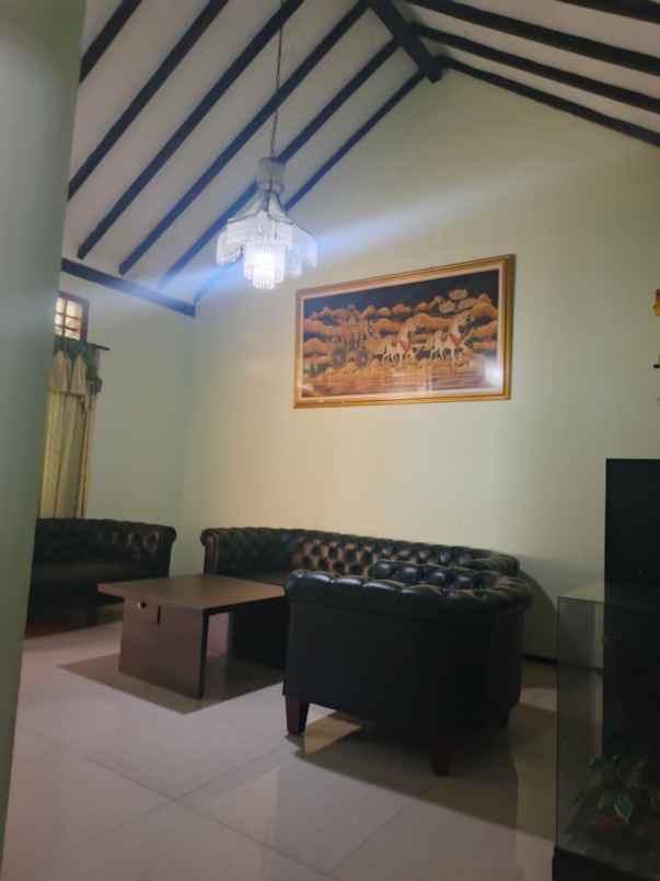 rumah luas fully furnished di kota jogja