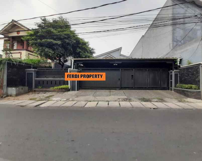 rumah mewah 2 lantai condet jakarta timur