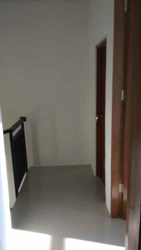 rumah mewah 2 lantai di tangerang selatan free biaya