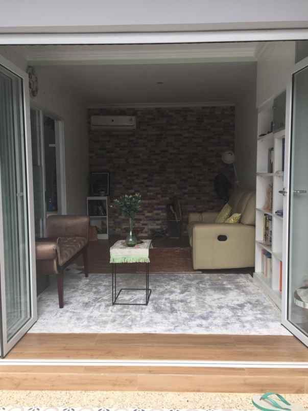 rumah mewah di pondok labu jakarta selatan