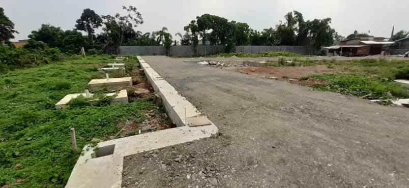 rumah mewah klasik 2 lantai di kelapa dua depok