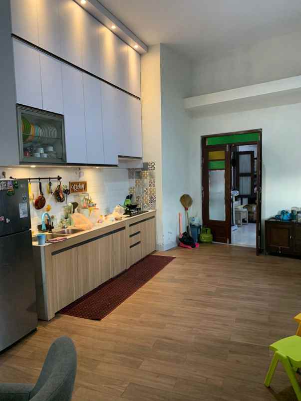 rumah mewah siap huni di belakang pasar temanggung