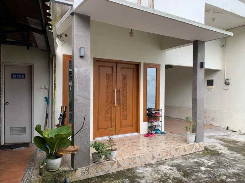 rumah mewah siap huni di belakang pasar temanggung