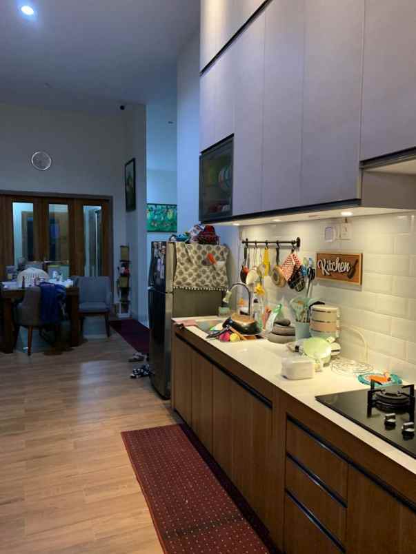 rumah mewah siap huni di belakang pasar temanggung