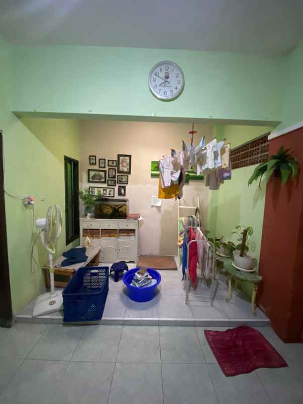 rumah modern 2 lantai siap huni di sulfat