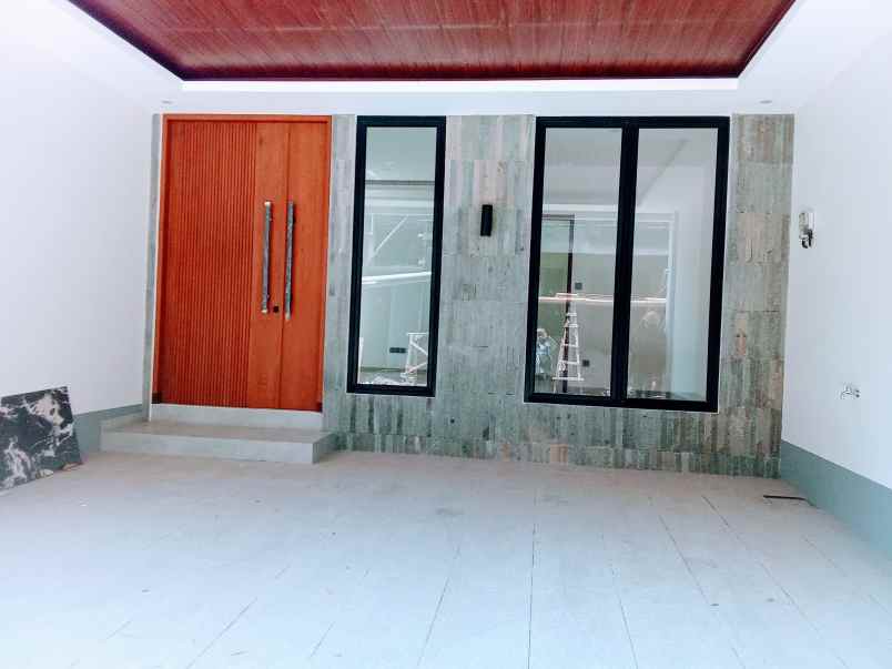 rumah modern tropical di cinere gandul depok