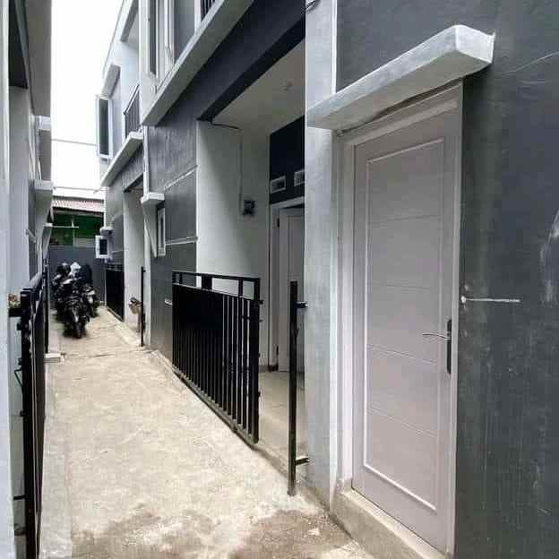 rumah murah akses motor di jagakarsa 2 lantai