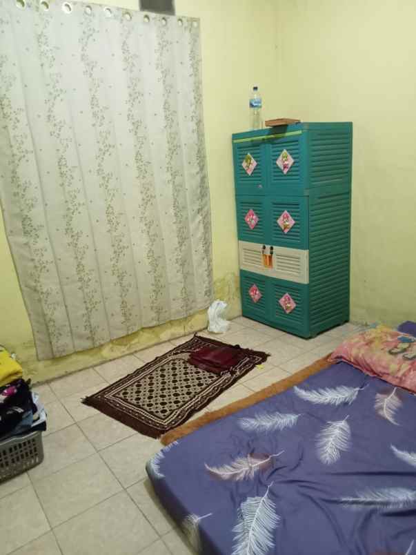 rumah perum sawangan regency sawangan depok jawa barat