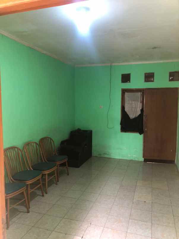 rumah perum sawangan regency sawangan depok jawa barat