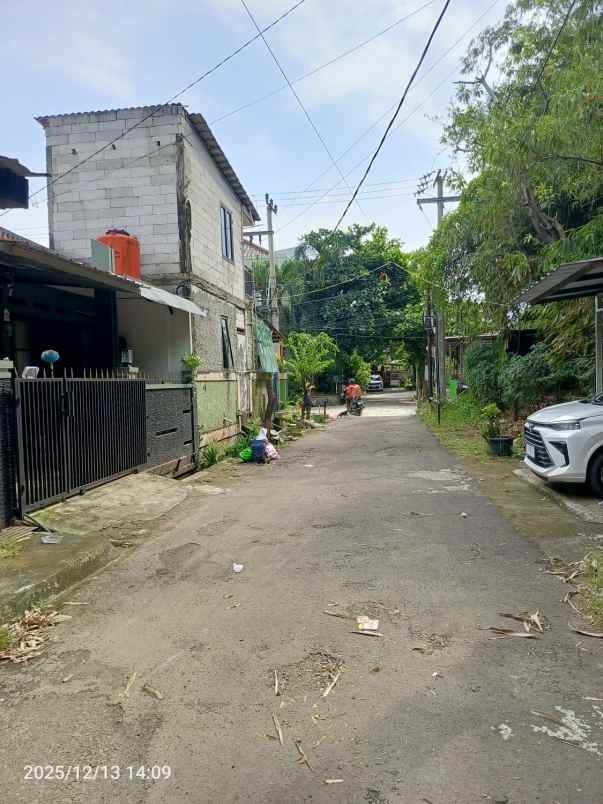 rumah second dalam taman anyelir 3 kalimulya depok