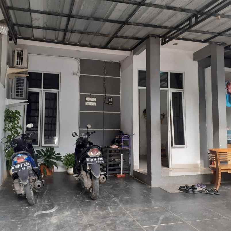 rumah second murah strategis di serua bojongsari depok