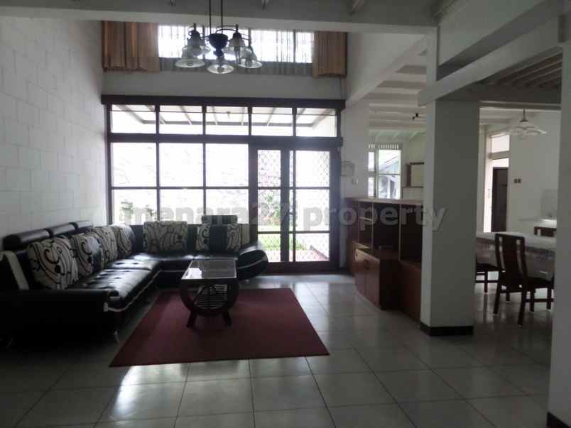 rumah setrasari setramurni