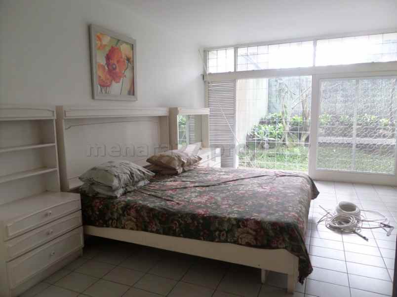 rumah setrasari setramurni