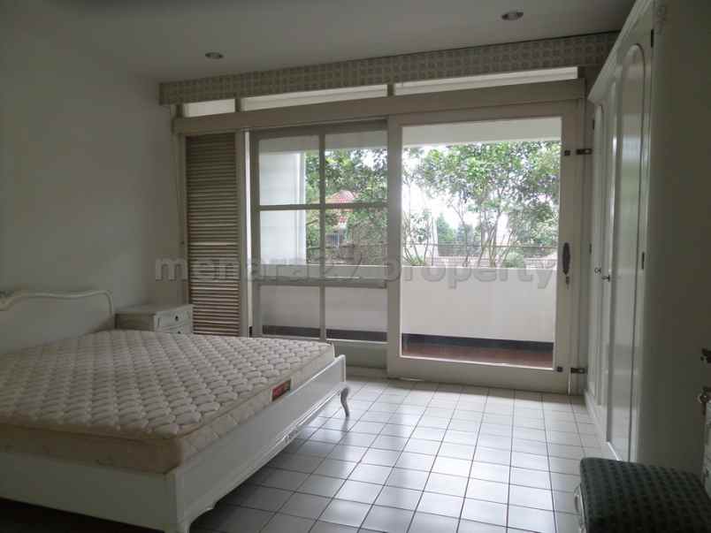 rumah setrasari setramurni