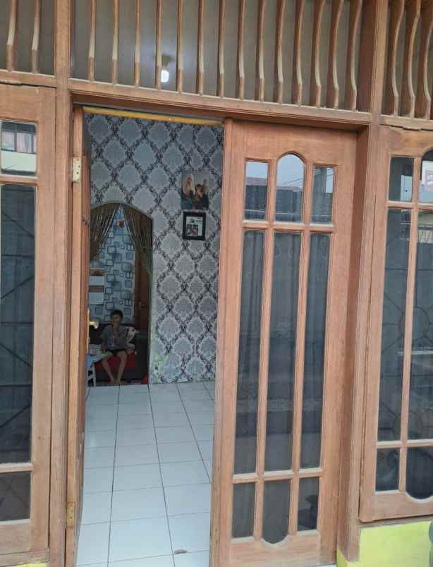 rumah siap huni bonus kios di margonda depok
