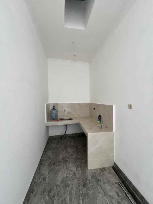 rumah siap huni cluster lt 65 lb 45 pamulang rp 680jt