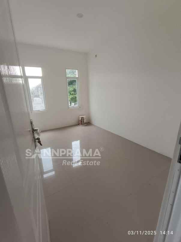 rumah siap huni dalam cluster bojongsari depok