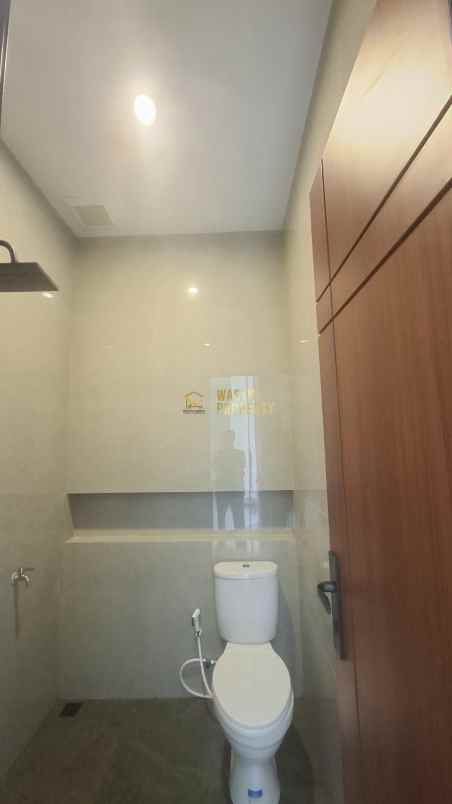 rumah siap huni tanah luas dekat pasar jangkang sleman