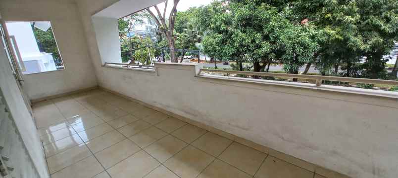 rumah super strategis pinggir jalan raya brawijaya